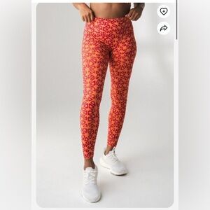 NWOT Cosmopolitan X Balance Athletica Ascend Pant Wildberry Orange Red M